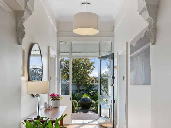 90 Hawthorne Street, Strowan