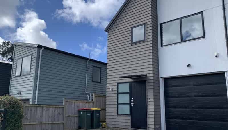 1/18 Kaimai Avenue, Massey