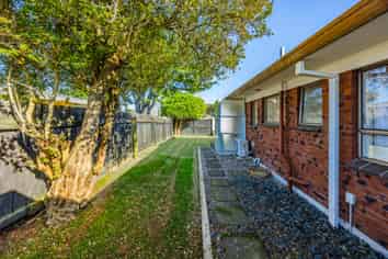 1/22 Beaumaris Way, Conifer Grove