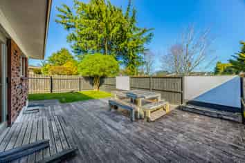 1/22 Beaumaris Way, Conifer Grove
