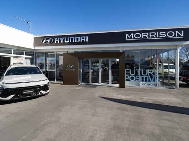 High profile corner site – SH1