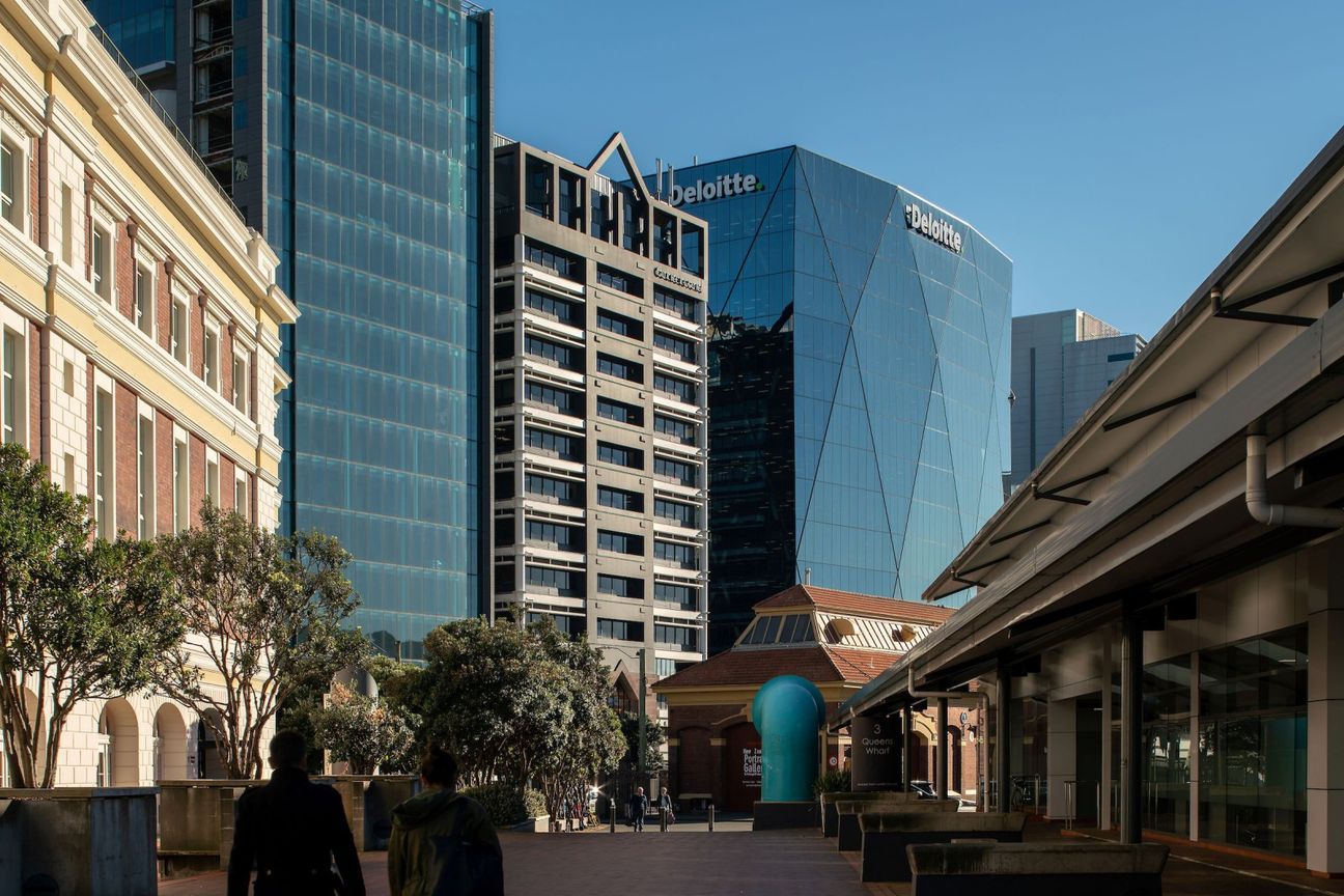 FOR LEASE – PREMIUM WATERFRONT OFFICE FLOOR - View 2