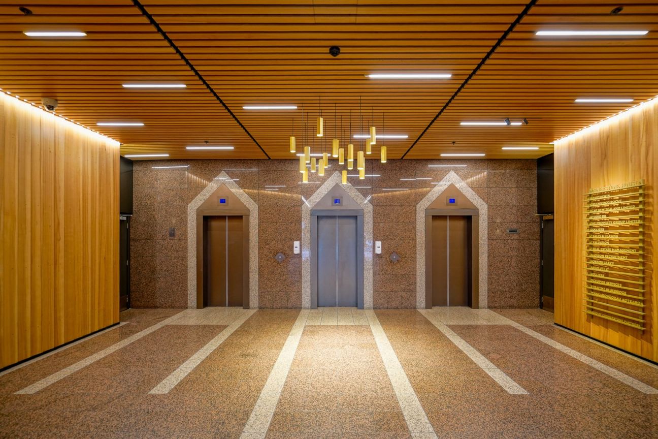 FOR LEASE – PREMIUM WATERFRONT OFFICE FLOOR - View 4