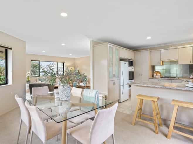 15B Irirangi Road, Greenlane