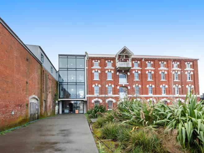 New York Style Loft Office – Addington