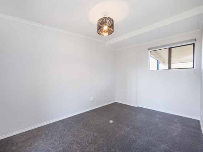 4/521 Featherston Street, Roslyn