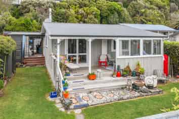 1142 Abel Tasman Drive, Takaka