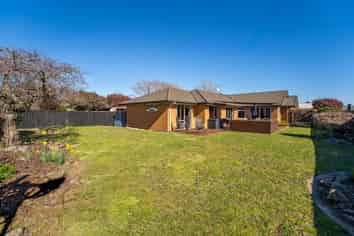 10 Whiting Drive, Wakefield