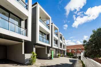 5/18 Oriental Terrace, Oriental Bay