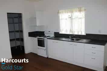 2 Porritt Street, Paeroa