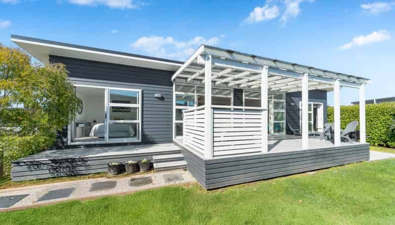 32 Burgundy Drive, Martinborough