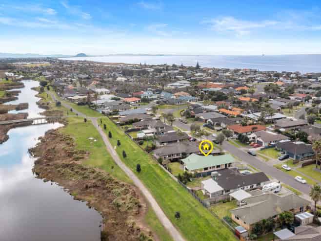 60 Calypso Drive, Papamoa Beach