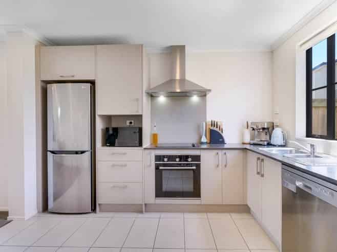 7 Saddleback Crescent, Papakura