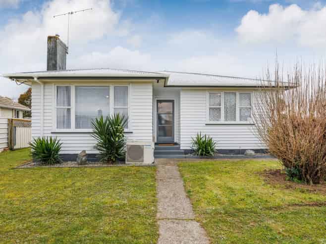 35 Wilson Crescent, Highbury