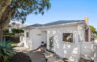 15A Taiere Terrace, Onehunga