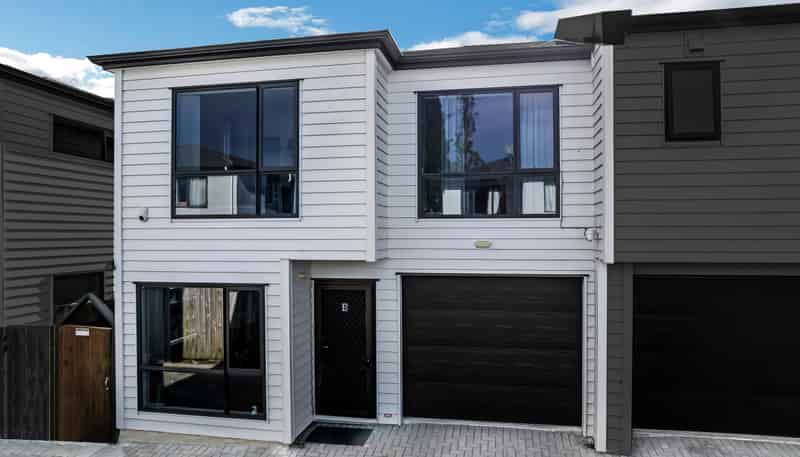 127E Russell Road, Manurewa