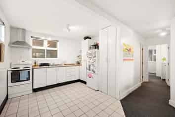 18 & 19/51 Adams Terrace, Kelburn