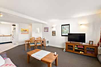 18 & 19/51 Adams Terrace, Kelburn