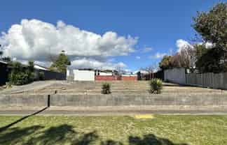 28A High Street East, Waitara