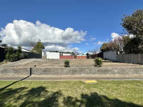 28A High Street East, Waitara