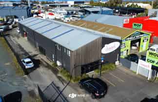 Has It All - Prime Location