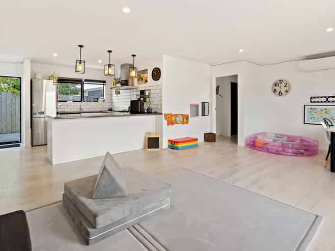 15a Meadow Drive, Whitianga