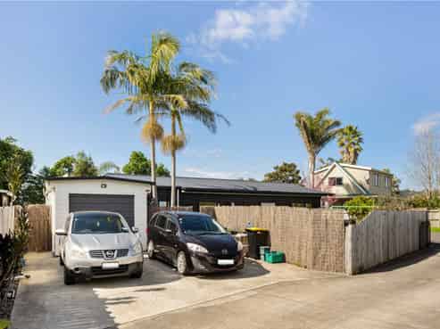 15a Meadow Drive, Whitianga