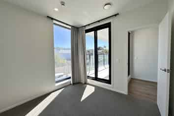 101/12 Barrack Road , Mount Wellington
