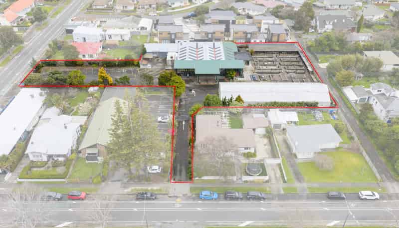 136 Cook Street, West End