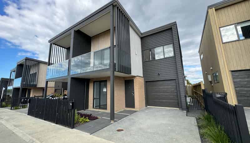 28 Monstedt Terrace, Mairangi Bay