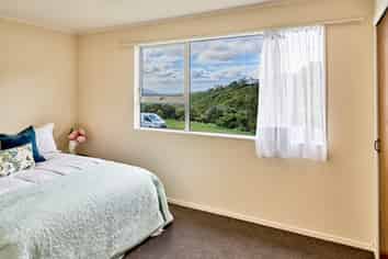 34a Colchester Crescent, Newlands