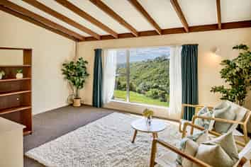 34a Colchester Crescent, Newlands