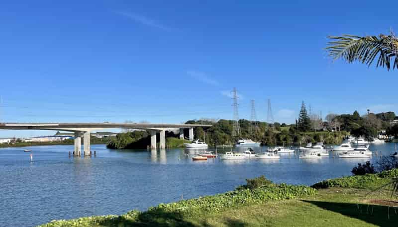 17E Pakuranga Road, Pakuranga