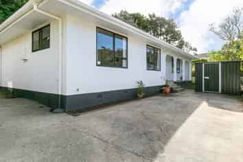 55B Cortina Avenue, Johnsonville
