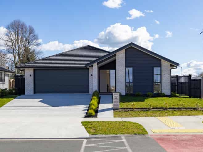 23 Keri Rua Road, Cambridge