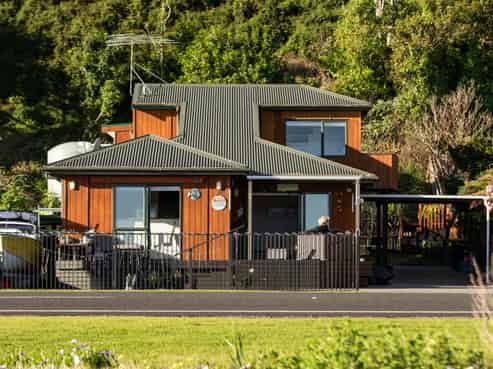 882 Thames Coast Sh25 Road, Te Mata