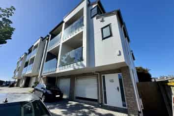 523F Pakuranga Road, Howick
