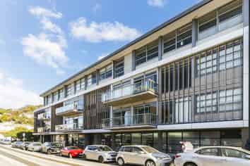 E105/28 Torrens Terrace, Mount Cook