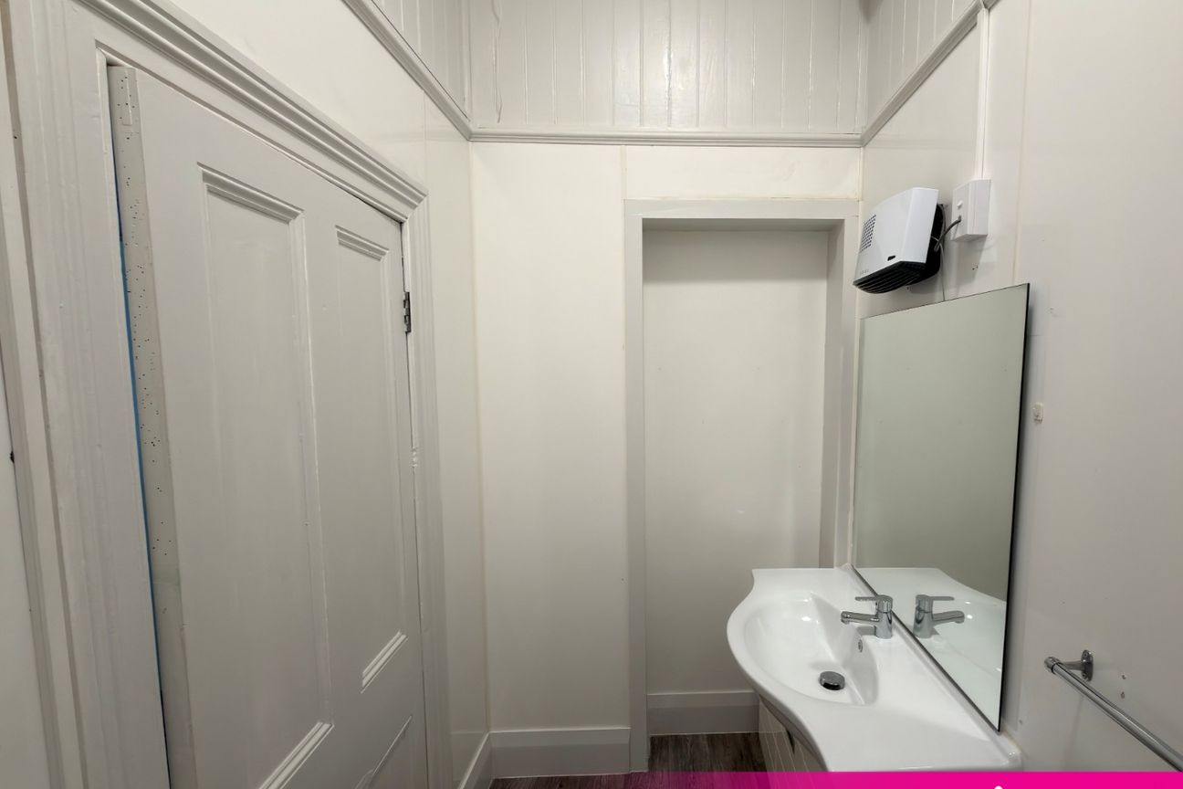 Short-Term Opportunity Spacious 4 Bedroom Home in City Rise - Altro