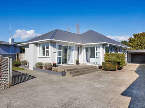 37 Parkland Crescent, Terrace End