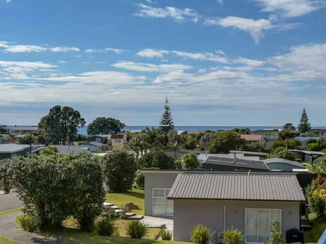 20 Ross Place, Whiritoa