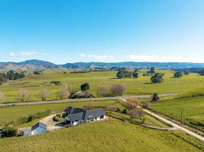 14 Centre Road, RD 7, Dannevirke
