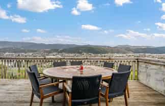 13A Riverstone Drive, Riverstone Terraces