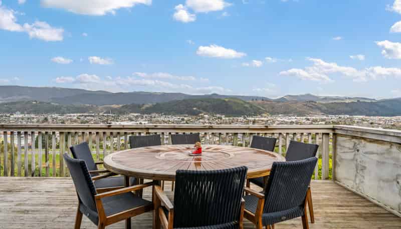 13A Riverstone Drive, Riverstone Terraces
