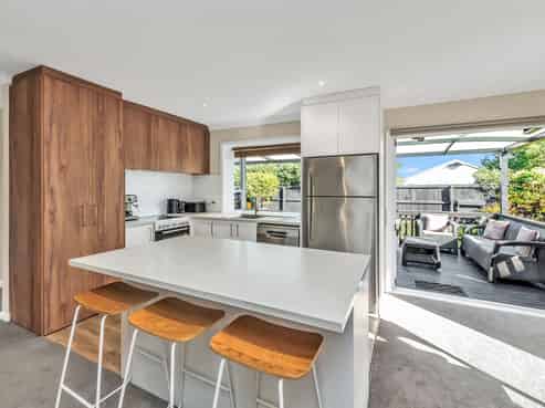 25 Munro Street, Redwood