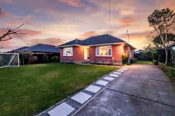 25 Munro Street, REDWOOD
