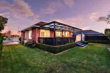25 Munro Street, REDWOOD