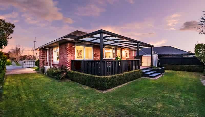25 Munro Street, REDWOOD