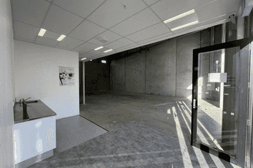 Functional Wiri Warehouse