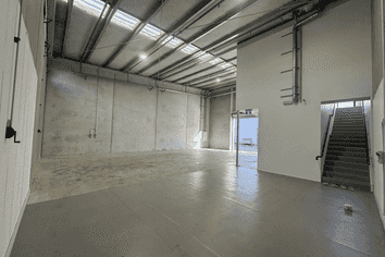 Functional Wiri Warehouse